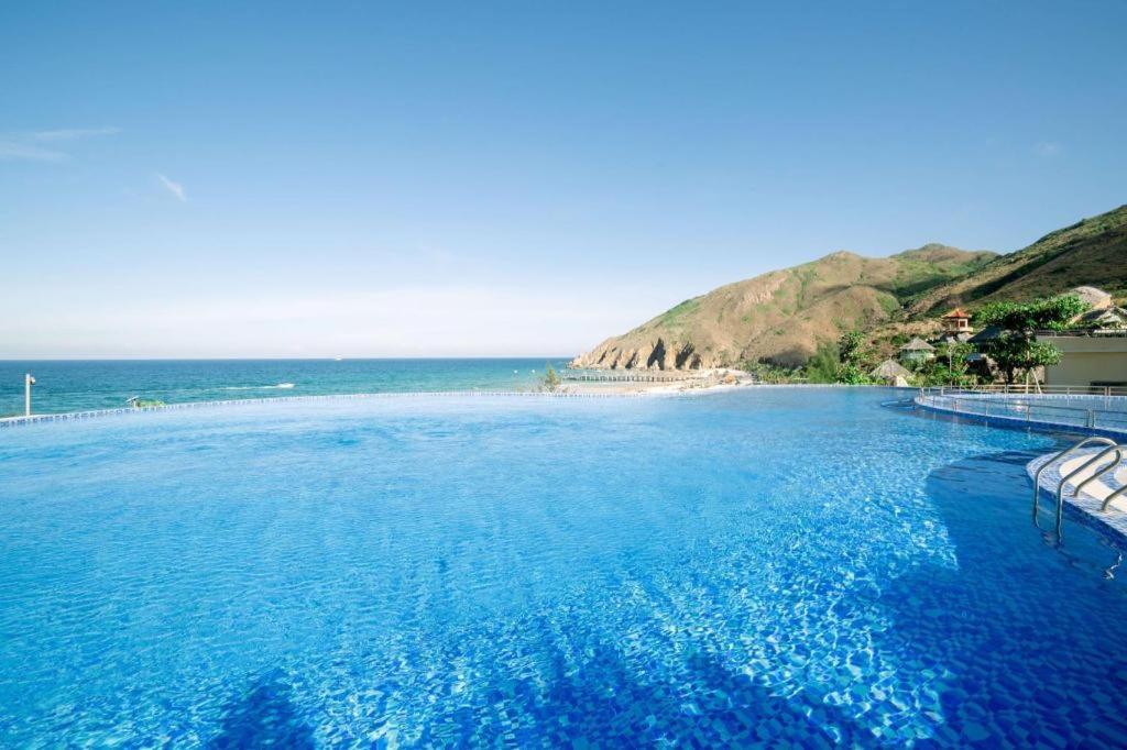 กวี โค รีสอร์ต Hotel กวีเญิน ภายนอก รูปภาพ